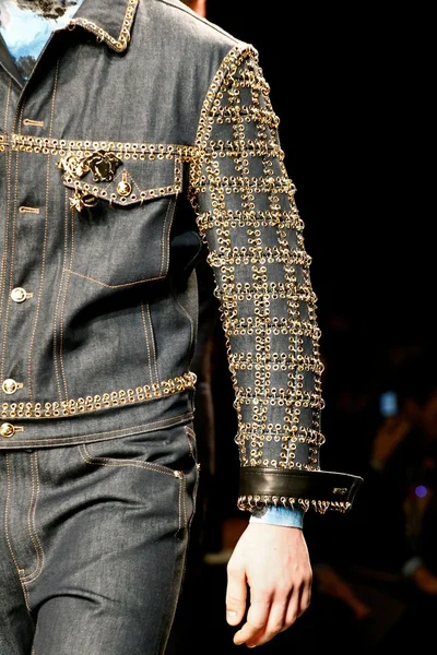 Look 5